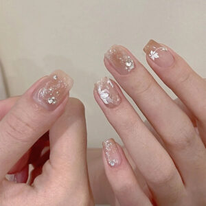 新品穿戴甲甲片小红书风白色花朵美甲渐变美拉德纯欲假指甲指甲片