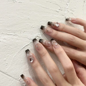 网红爆款渐变穿戴甲美甲纯欲风钻石假指甲甲片指甲贴24片装批发