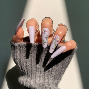 奶灰色穿戴甲满钻气质美甲蝴蝶指甲贴片欧美跨境穿戴甲批发nails