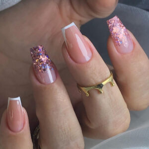 新品裸色法式白边穿戴甲炫彩紫色闪粉亮片美甲片芭蕾甲型甲片批发